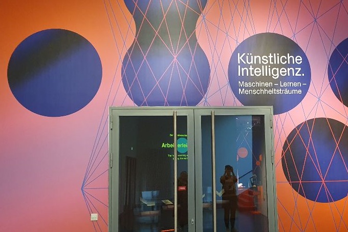 Wir waren in Dres­den zur KI-Aus­stel­lung des Hygie­ne-Muse­ums